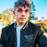 Who is Faze Kay dating