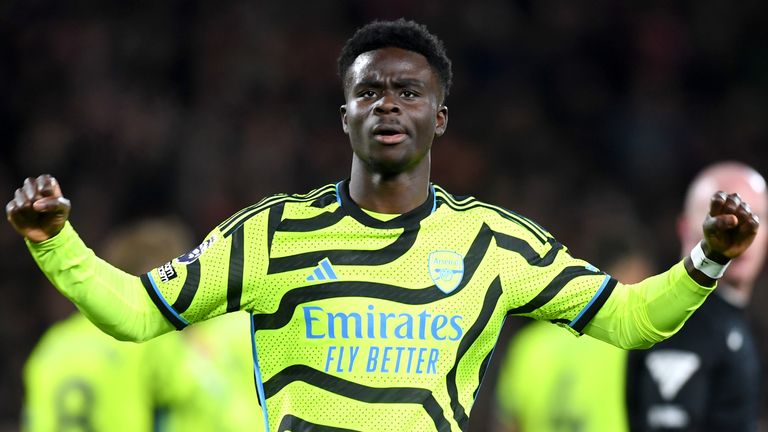 Arsenal narrow win at Forest