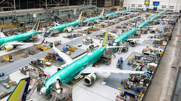 Boeing plane engine cover falls off prompting investigation - sauce.co.ke