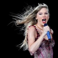 Taylor Swift to Cross 9 Time Zones for Super Bowl