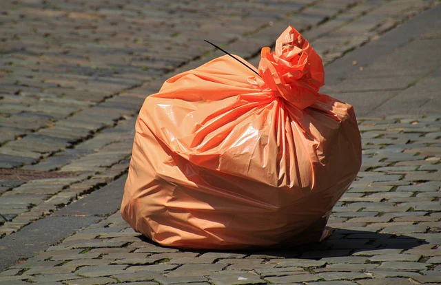 Kenya bans plastic garbage bags
